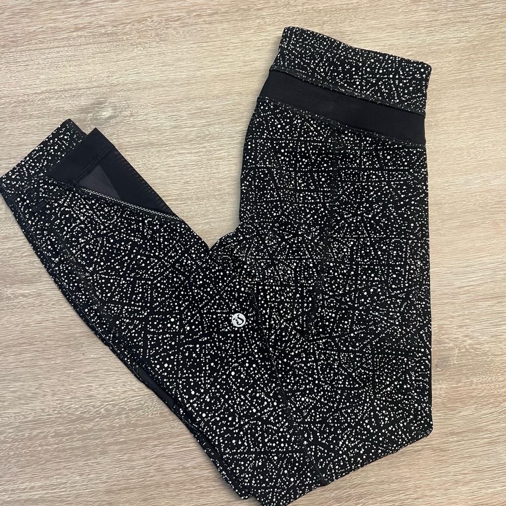 Lululemon yoga pants